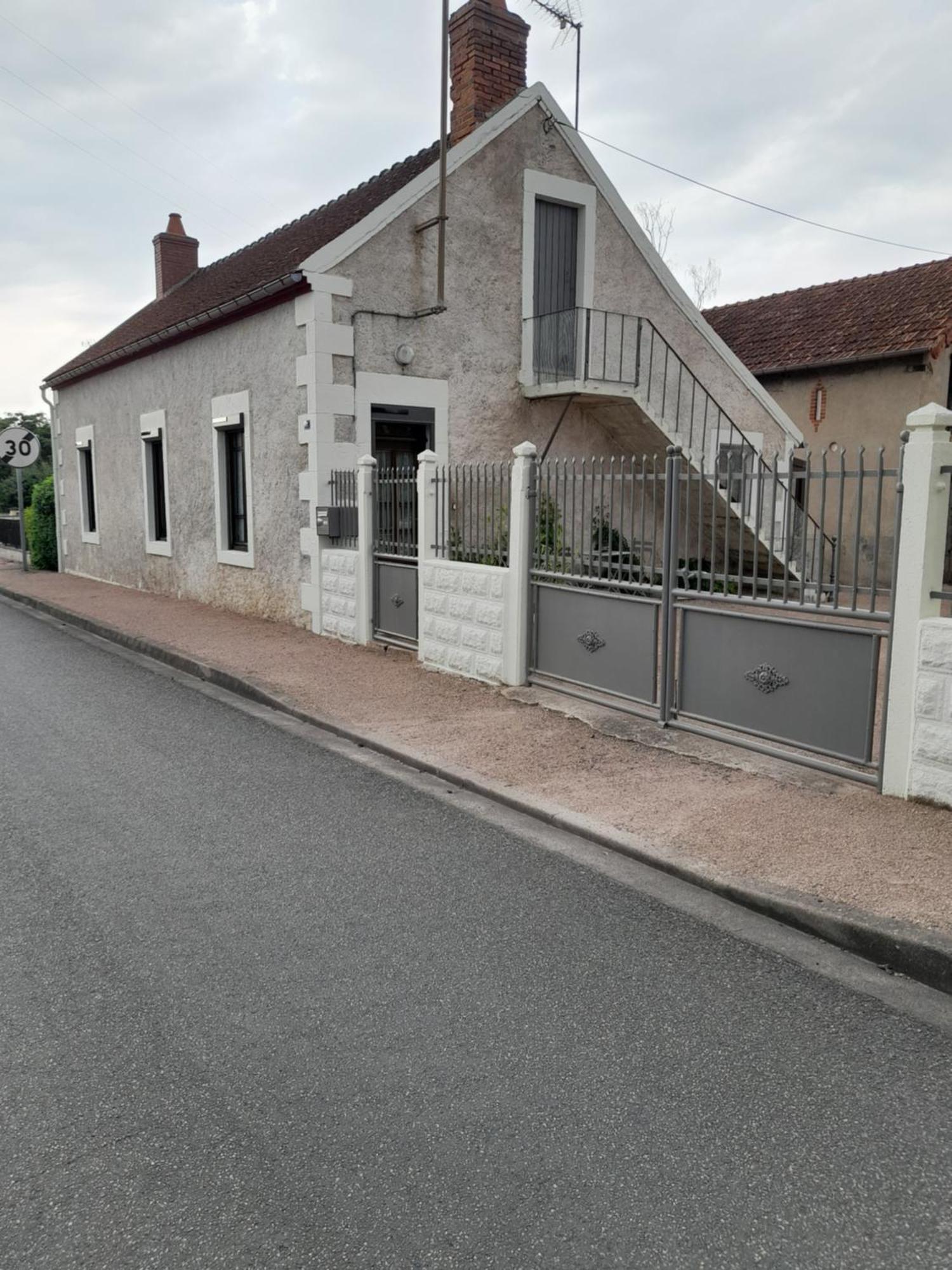 Thiel-sur-Acolin Maison Proche Le Pal 4Kms מראה חיצוני תמונה